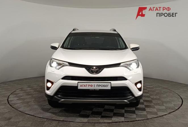 Toyota RAV4 IV (XA40) Рестайлинг с пробегом 2018 года, цена 2 530 000 рублей, 174825 км, внедорожник, Автокод Объявления
