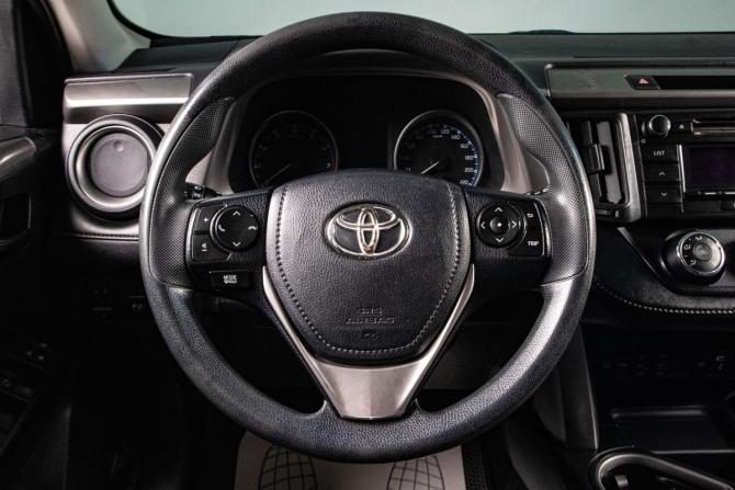 Toyota RAV4 IV (XA40) Рестайлинг с пробегом 2017 года, цена 2 349 000 рублей, 116350 км, внедорожник, Автокод Объявления