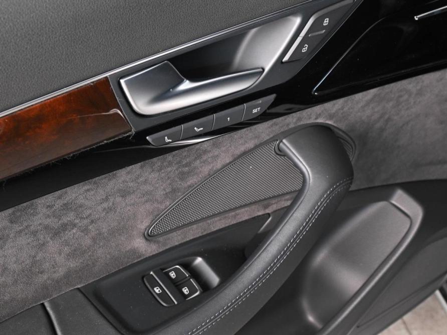 Audi A8 III (D4) Рестайлинг Ростов-на-Дону  - изображение 25