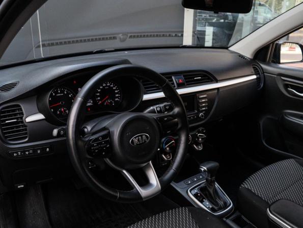 Kia Rio IV Рестайлинг с пробегом 2020 года, цена 1 490 000 рублей, 63771 км, седан, Автокод Объявления