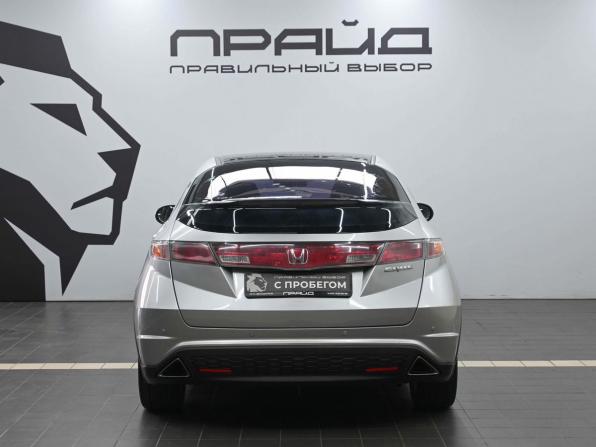 Honda Civic VIII Рестайлинг с пробегом 2008 года, цена 769 900 рублей, 228502 км, хэтчбек, Автокод Объявления