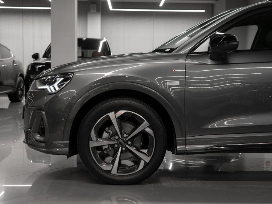 Audi Q3 II (F3) Москва  - изображение 23