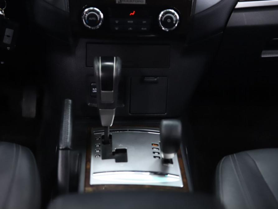 Mitsubishi Pajero IV Рестайлинг 2 Уфа  - изображение 17