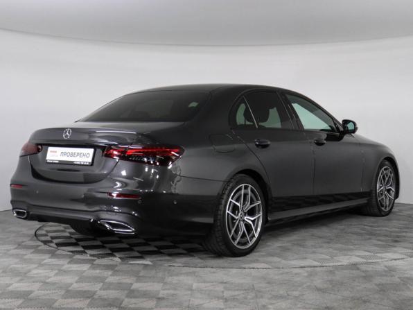 Mercedes-Benz E-Класс V (W213 S213 C238) Рестайлинг с пробегом 2021 года, цена 5 700 000 рублей, 50529 км, седан, Автокод Объявления