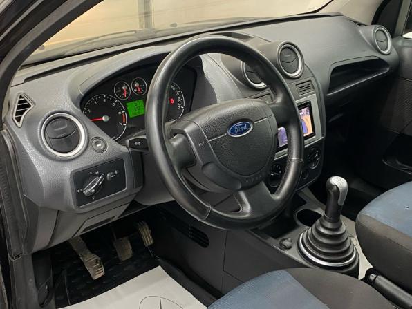 Ford Fiesta Mk5 с пробегом 2008 года, цена 350 000 рублей, 136161 км, хэтчбек, Автокод Объявления