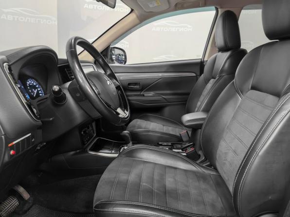 Mitsubishi Outlander III Рестайлинг 3 с пробегом 2021 года, цена 2 250 000 рублей, 51097 км, внедорожник, Автокод Объявления