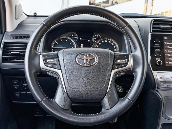 Toyota Land Cruiser Prado 150 Series Рестайлинг 3 с пробегом 2022 года, цена 5 499 000 рублей, 64348 км, внедорожник, Автокод Объявления