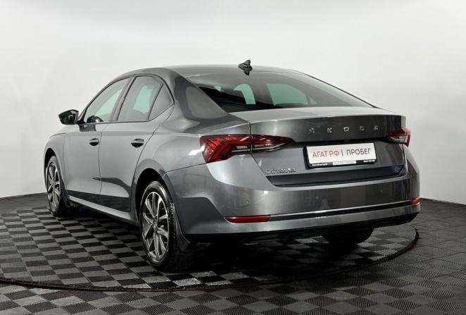 Skoda Octavia IV (A8) с пробегом 2021 года, цена 2 300 000 рублей, 114787 км, лифтбек, Автокод Объявления