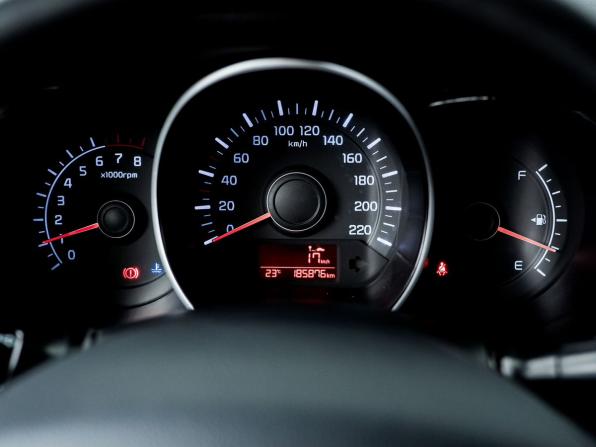 Kia Rio III Рестайлинг с пробегом 2015 года, цена 897 000 рублей, 185875 км, седан, Автокод Объявления