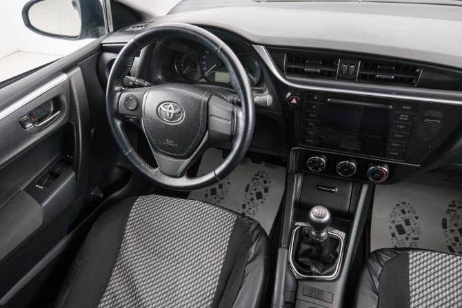 Toyota Corolla XI (E160 E170 E180) Рестайлинг 1 с пробегом 2017 года, цена 1 549 000 рублей, 104000 км, седан, Автокод Объявления