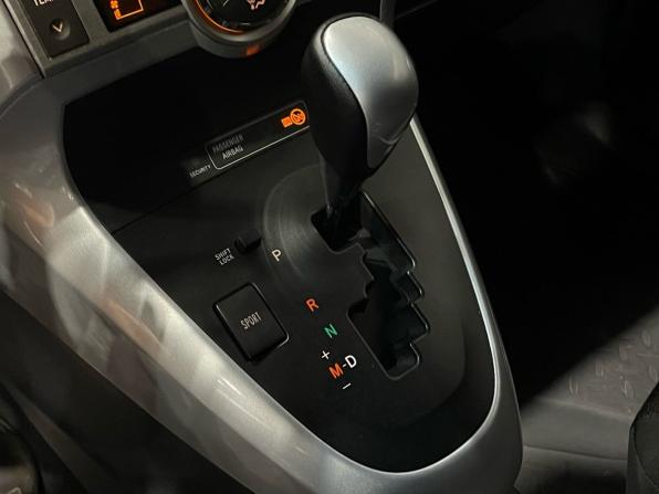 Toyota Verso I с пробегом 2011 года, цена 1 025 000 рублей, 271919 км, компактвэн, Автокод Объявления