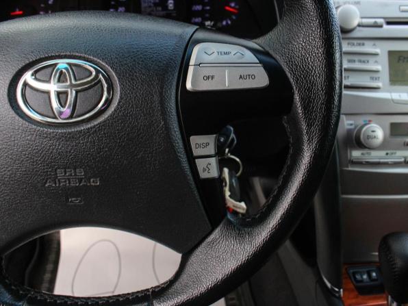 Toyota Camry VI (XV40) Рестайлинг с пробегом 2011 года, цена 1 040 000 рублей, 264850 км, седан, Автокод Объявления