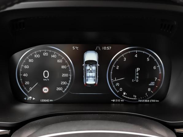 Volvo XC60 II с пробегом 2018 года, цена 3 395 000 рублей, 120630 км, внедорожник, Автокод Объявления