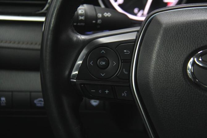 Toyota Camry VIII (XV70) с пробегом 2020 года, цена 2 795 000 рублей, 145684 км, седан, Автокод Объявления