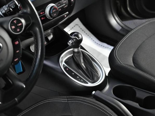 Kia Soul II Рестайлинг с пробегом 2017 года, цена 849 000 рублей, 90000 км, хэтчбек, Автокод Объявления