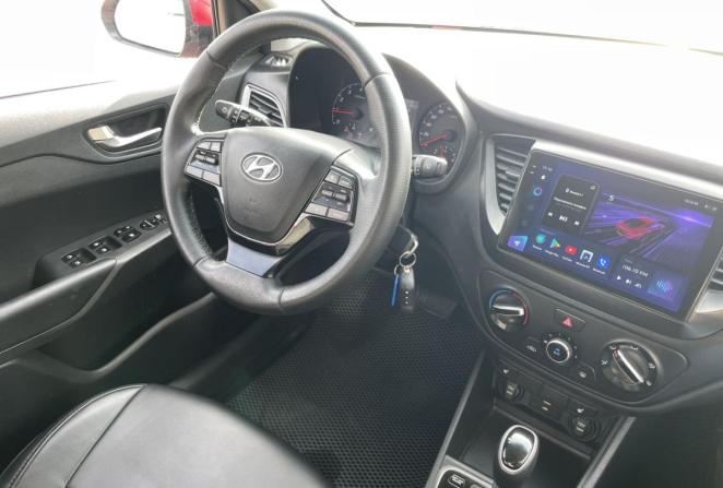 Hyundai Solaris II Рестайлинг с пробегом 2020 года, цена 1 420 000 рублей, 129811 км, седан, Автокод Объявления