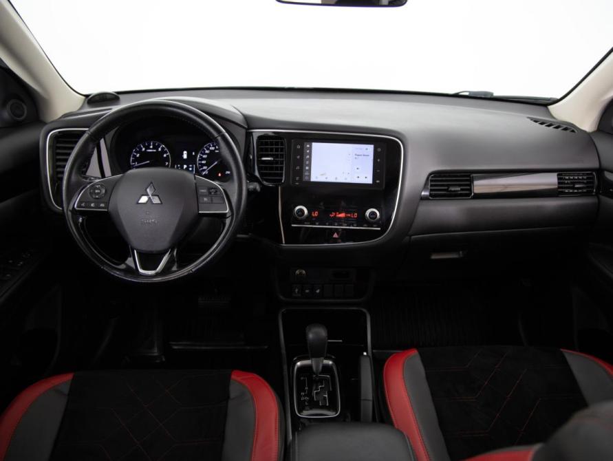 Mitsubishi Outlander III Рестайлинг 3 Санкт-Петербург  - изображение 10