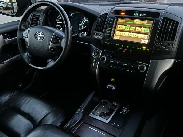 Toyota Land Cruiser 200 Series с пробегом 2011 года, цена 3 289 000 рублей, 227520 км, внедорожник, Автокод Объявления