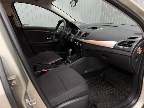 Renault Megane III Рестайлинг с пробегом 2013 года, цена 818 000 рублей, 172789 км, хэтчбек, Автокод Объявления