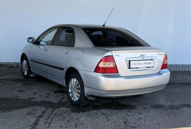 Toyota Corolla IX (E120 E130) Рестайлинг с пробегом 2004 года, цена 415 000 рублей, 220052 км, седан, Автокод Объявления