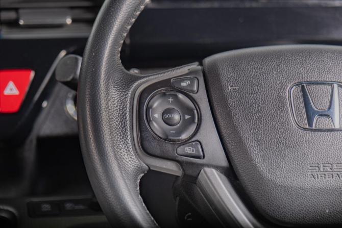 Honda Stepwgn V Рестайлинг с пробегом 2019 года, цена 2 599 000 рублей, 55000 км, минивэн, Автокод Объявления