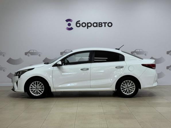 Kia Rio IV Рестайлинг с пробегом 2021 года, цена 1 895 000 рублей, 51458 км, седан, Автокод Объявления