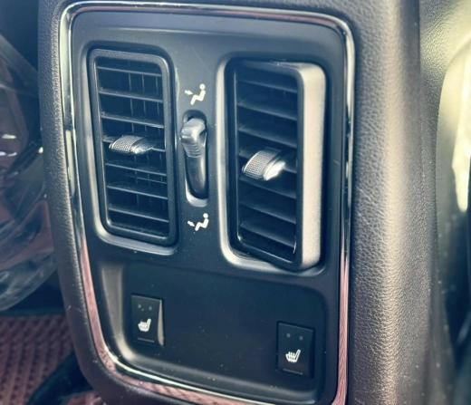 Jeep Grand Cherokee IV (WK2) с пробегом 2012 года, цена 2 100 000 рублей, 222301 км, внедорожник, Автокод Объявления