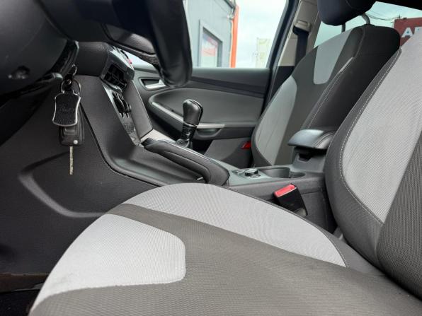 Ford Focus III с пробегом 2012 года, цена 650 000 рублей, 264000 км, седан, Автокод Объявления