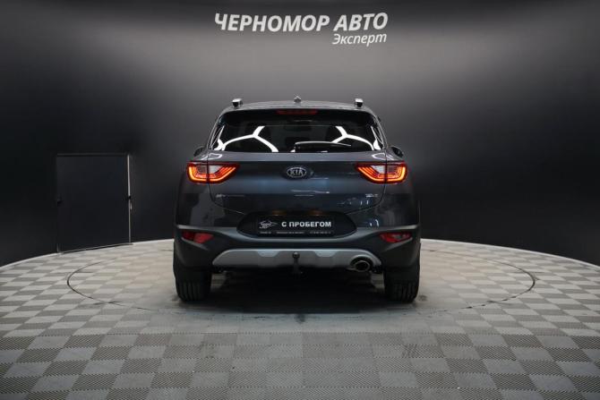 Kia Stonic I с пробегом 2018 года, цена 1 950 000 рублей, 104600 км, внедорожник, Автокод Объявления