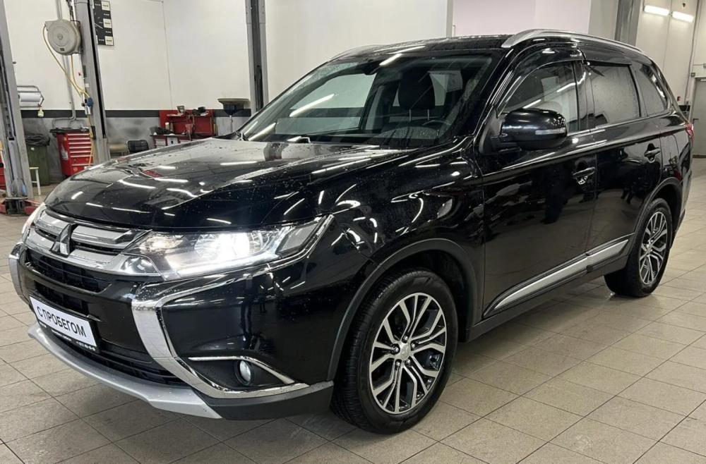 Mitsubishi Outlander III Рестайлинг 2 Санкт-Петербург  - изображение 1