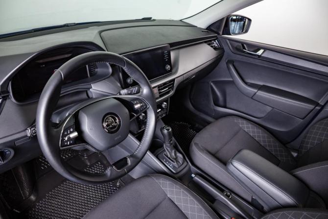 Skoda Rapid II с пробегом 2021 года, цена 2 409 000 рублей, 31521 км, лифтбек, Автокод Объявления