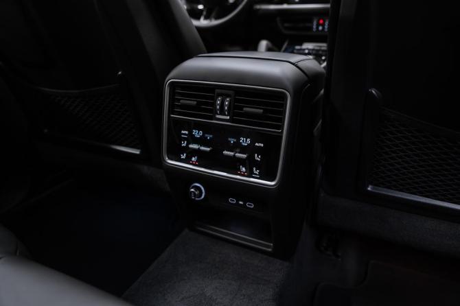 Новый Porsche Cayenne III Рестайлинг 2026 года, цена 17 900 000 рублей, внедорожник, Автокод Объявления
