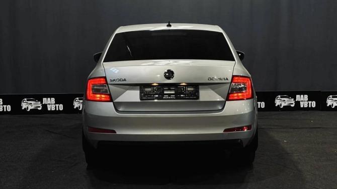 Skoda Octavia III (A7) с пробегом 2016 года, цена 1 020 000 рублей, 240000 км, лифтбек, Автокод Объявления