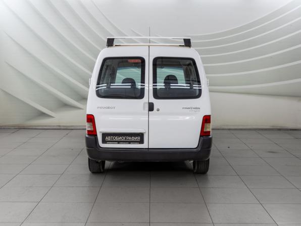 Peugeot Partner II с пробегом 2011 года, цена 428 000 рублей, 208143 км, компактвэн, Автокод Объявления