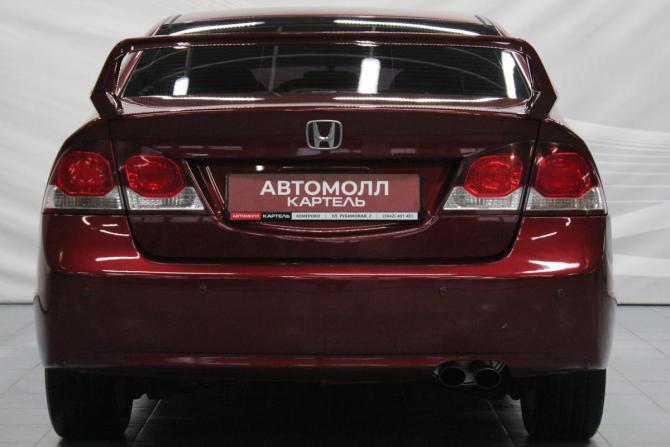Honda Civic VIII Рестайлинг с пробегом 2009 года, цена 799 000 рублей, 206651 км, седан, Автокод Объявления