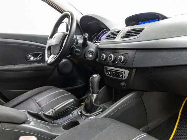 Renault Fluence I с пробегом 2013 года, цена 628 000 рублей, 209728 км, седан, Автокод Объявления