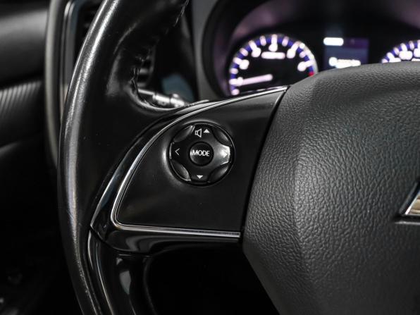 Mitsubishi Outlander III Рестайлинг 2 с пробегом 2015 года, цена 1 680 000 рублей, 89069 км, внедорожник, Автокод Объявления