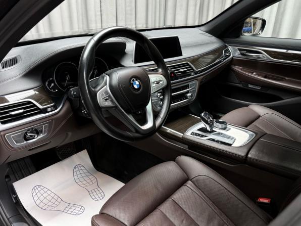 BMW 7 серии VI (G11/G12) с пробегом 2016 года, цена 2 919 000 рублей, 233000 км, седан, Автокод Объявления