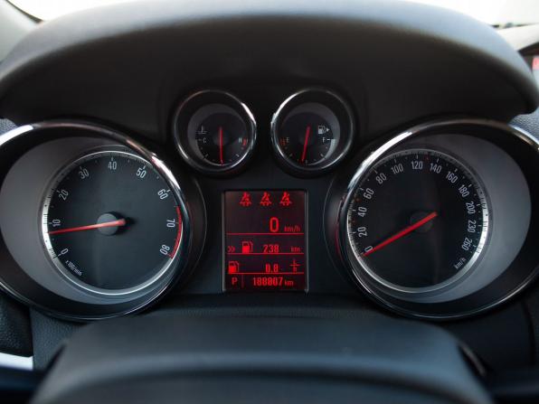 Opel Mokka I с пробегом 2012 года, цена 1 115 000 рублей, 188807 км, внедорожник, Автокод Объявления