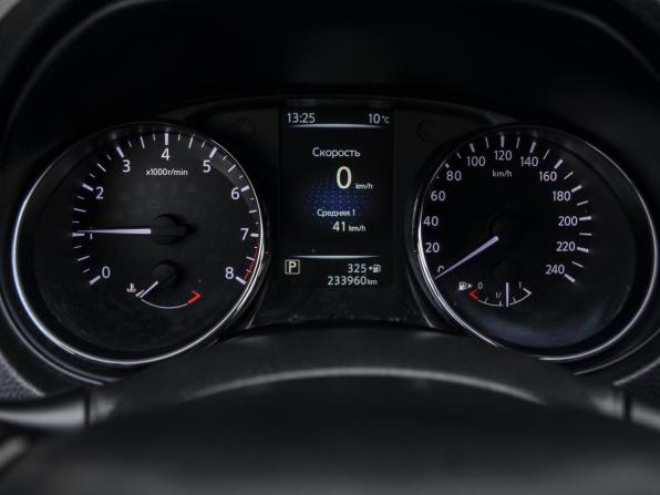 Nissan Qashqai II с пробегом 2017 года, цена 1 340 000 рублей, 233463 км, внедорожник, Автокод Объявления