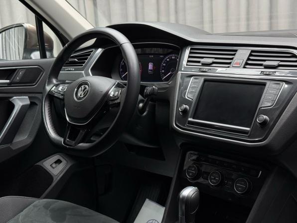 Volkswagen Tiguan II с пробегом 2017 года, цена 2 849 000 рублей, 128143 км, внедорожник, Автокод Объявления