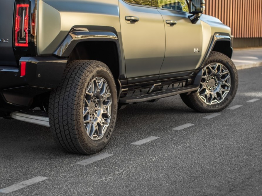 GMC Hummer EV Москва  - изображение 22