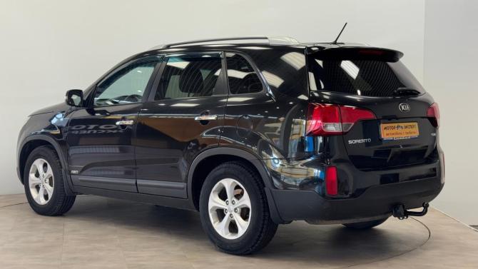 Kia Sorento II Рестайлинг с пробегом 2013 года, цена 1 650 000 рублей, 255895 км, внедорожник, Автокод Объявления