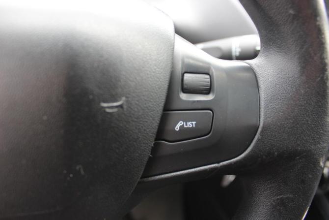 Peugeot 208 I с пробегом 2013 года, цена 665 000 рублей, 134512 км, хэтчбек, Автокод Объявления