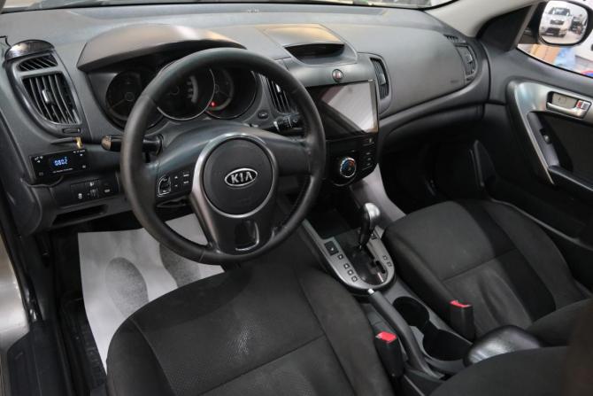 Kia Cerato II с пробегом 2009 года, цена 729 000 рублей, 232000 км, седан, Автокод Объявления
