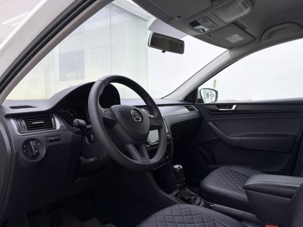 Skoda Rapid I Рестайлинг с пробегом 2017 года, цена 1 125 000 рублей, 97900 км, лифтбек, Автокод Объявления