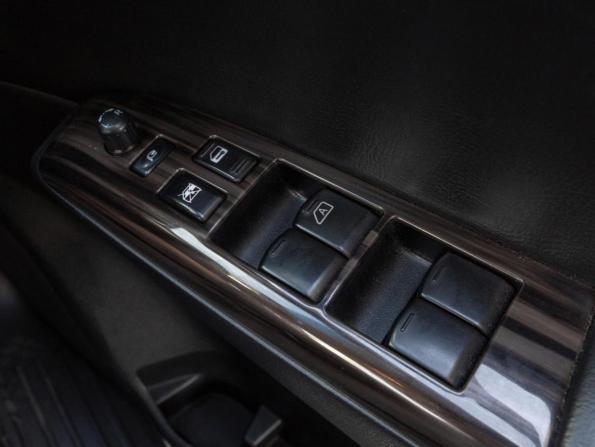 Nissan Elgrand III (E52) Рестайлинг с пробегом 2018 года, цена 2 900 000 рублей, 164684 км, минивэн, Автокод Объявления