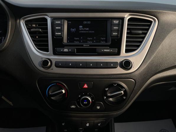 Hyundai Solaris II с пробегом 2019 года, цена 1 499 000 рублей, 74788 км, седан, Автокод Объявления