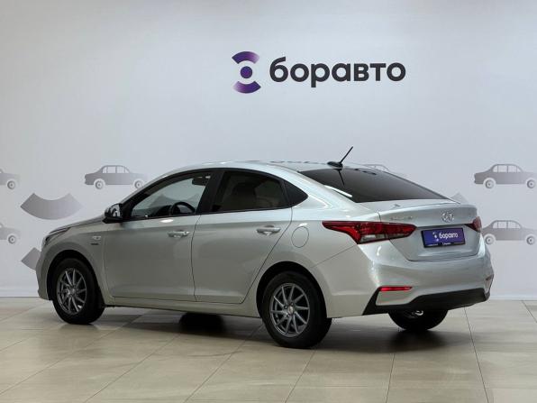 Hyundai Solaris II с пробегом 2019 года, цена 1 410 000 рублей, 90639 км, седан, Автокод Объявления