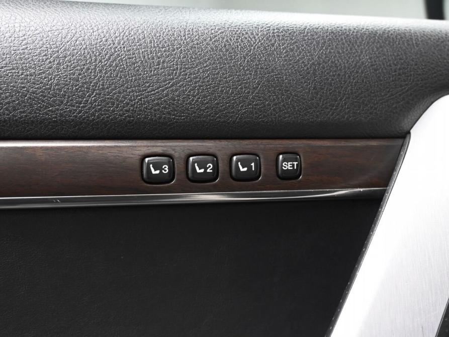 Toyota Land Cruiser 200 Series Рестайлинг 2 Тверь  - изображение 25